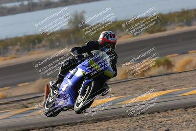 media/Dec-18-2022-SoCal Trackdays (Sun) [[8099a50955]]/Turn 14 (940am)/